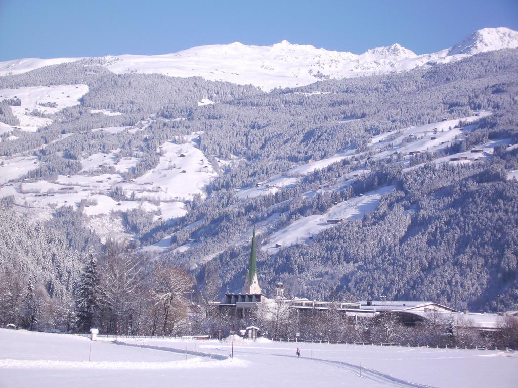 צל אם צילר Tirol Appartement Haus Zillertal מראה חיצוני תמונה