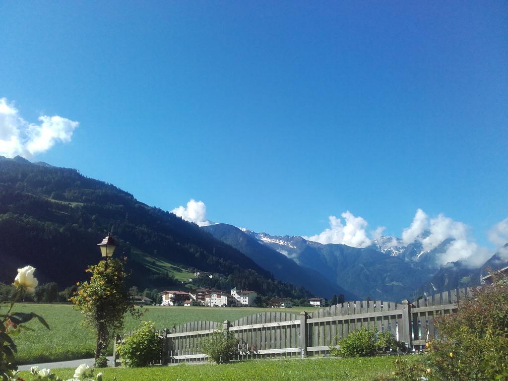 צל אם צילר Tirol Appartement Haus Zillertal מראה חיצוני תמונה